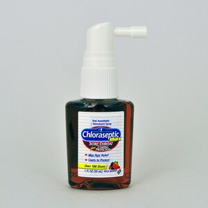 Chloraseptic Max Sore Throat Spray Wild Berries
