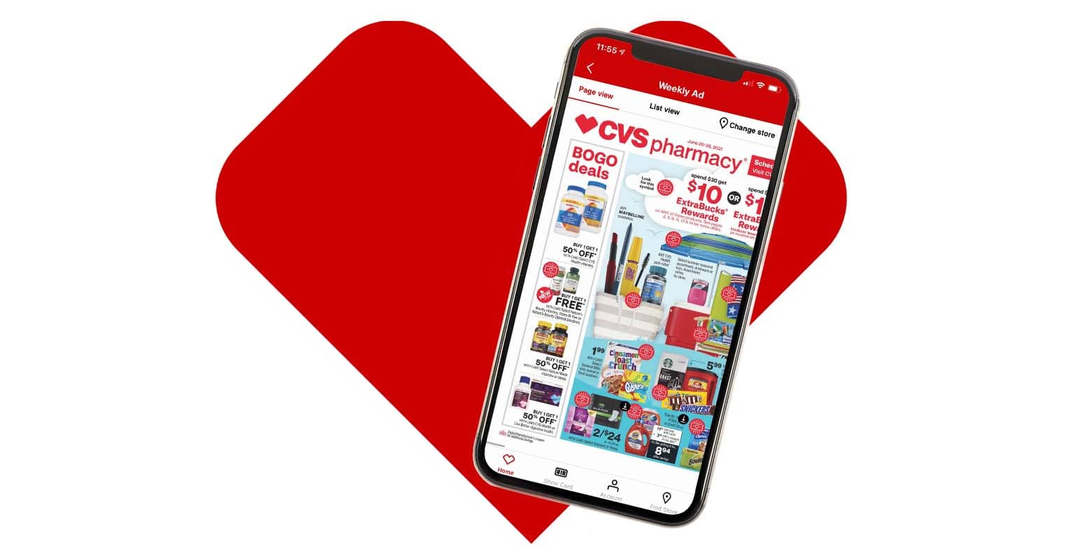 Ver anuncio digital semanal, mostrando el anuncio en la pantalla de un teléfono celular sobre un corazón de CVS®