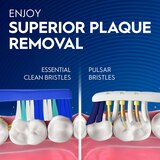 Oral-B Vibrating Pulsar Expert Clean Battery Toothbrush, thumbnail image 4 of 9