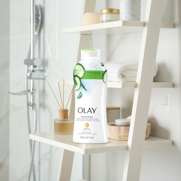 Olay Fresh Outlast Body Wash, Cucumber and Aloe, 22 oz