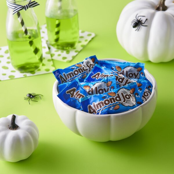 Almond Joy Coconut & Almond Chocolate Snack Size Candy Bars, 20.1 oz