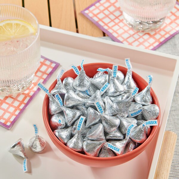 Hershey's Milk Chocolate Kisses, 10.8 oz
