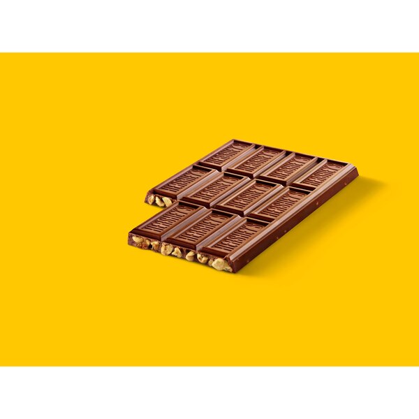 Hershey's Mr. Goodbar Chocolate with Peanuts XL Candy Bar, 16 pcs, 4.4 oz