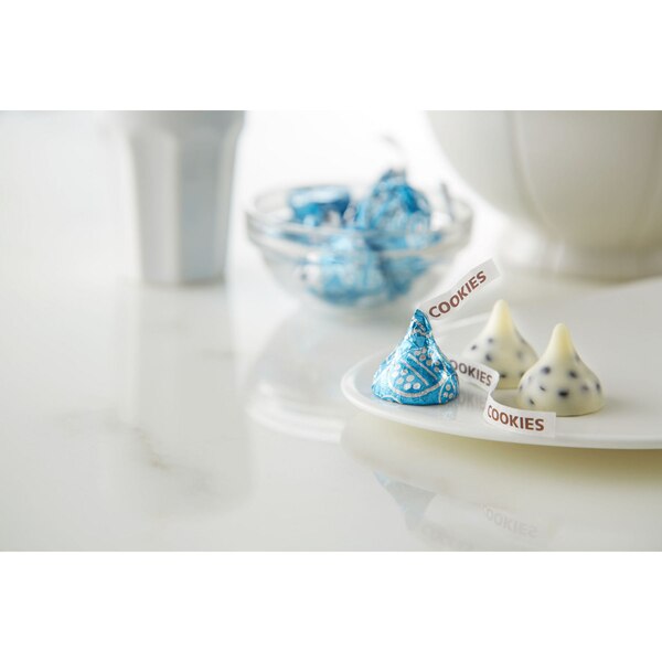 Hershey`s Kisses Cookies `N` Creme Candy, 10 oz