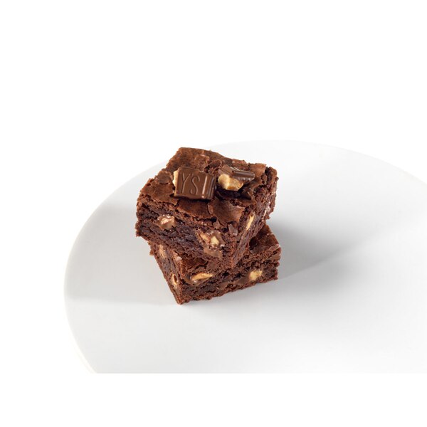 Hershey's Milk Chocolate with Almonds Candy Bar, King Size ,2.6 oz
