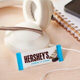Hershey's Cookies 'N' Creme Snack Size Candy, 5 ct, 0.45 oz, thumbnail image