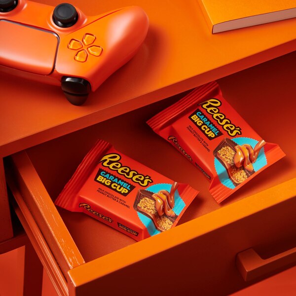 Reese's Big Cup Caramel Milk Chocolate Peanut Butter Cups Candy Pack, 1.4 oz