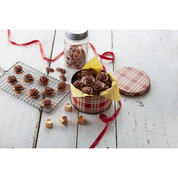 Rolo Rich Chocolate Caramels, Candy Share Pack, 10.6 oz