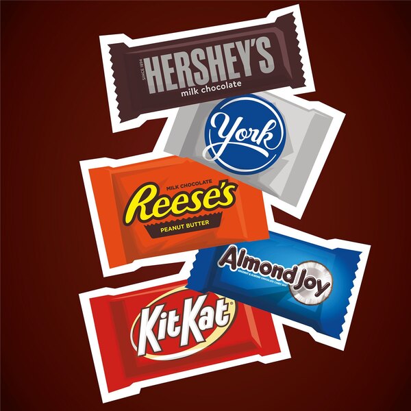 Hershey Assorted Chocolate Flavored Snack Size Candy, 33.43 oz