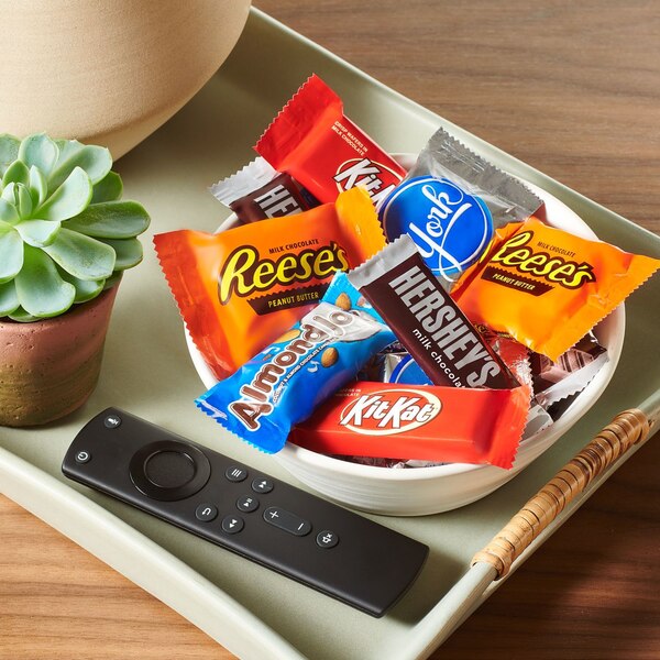 Hershey Assorted Chocolate Flavored Snack Size Candy, 33.43 oz