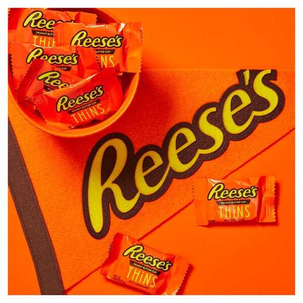 Reese's Thins Peanut Butter Cups Milk Chocolate Candy, 7.37 OZ