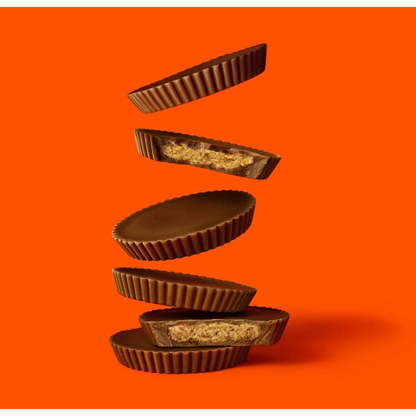Reese's Thins Peanut Butter Cups Milk Chocolate Candy, 7.37 OZ