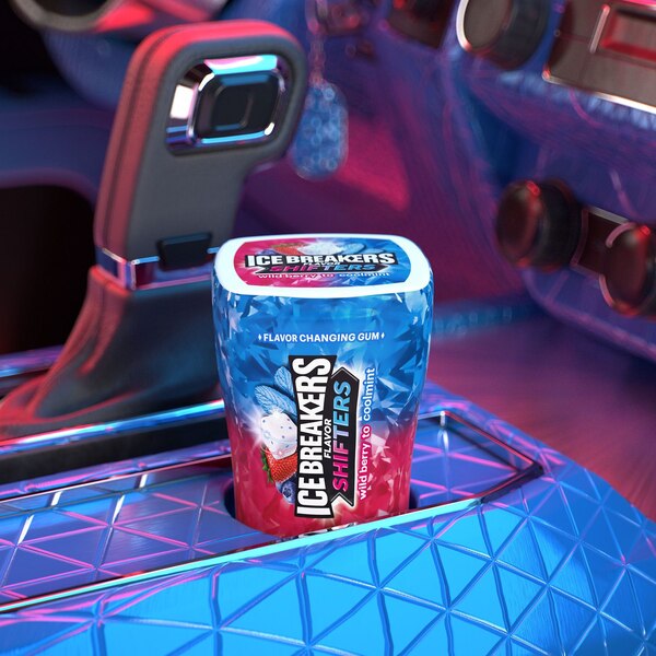 Ice Breakers Flavor Shifters Wild Berry to Coolmint Flavored Sugar Free Chewing Gum Bottle, 40 pcs, 3.24 oz