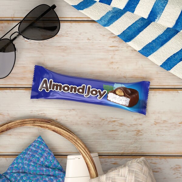Almond Joy Coconut and Almond Chocolate Candy Bar, 1.61 oz