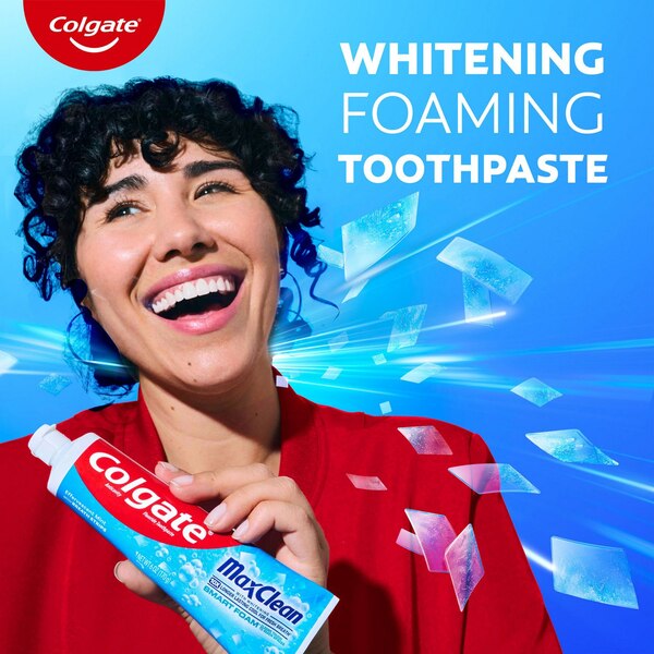 Colgate Max Clean SmartFoam with Whitening Toothpaste, Effervescent Mint, 6 OZ