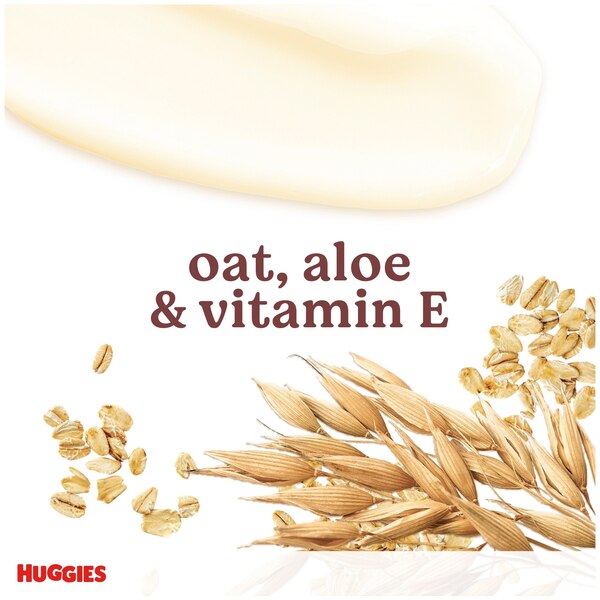 Huggies Wipes with Oat, Aloe & Vitamin E, Unscented, 1 Push Button Pack, 56 CT