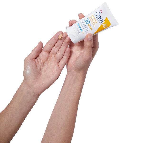 CeraVe Tinted Sunscreen for Face SPF 30, Mineral Sunscreen