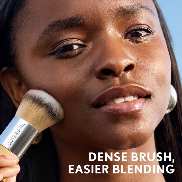 Covergirl Simply Ageless Blending Brush