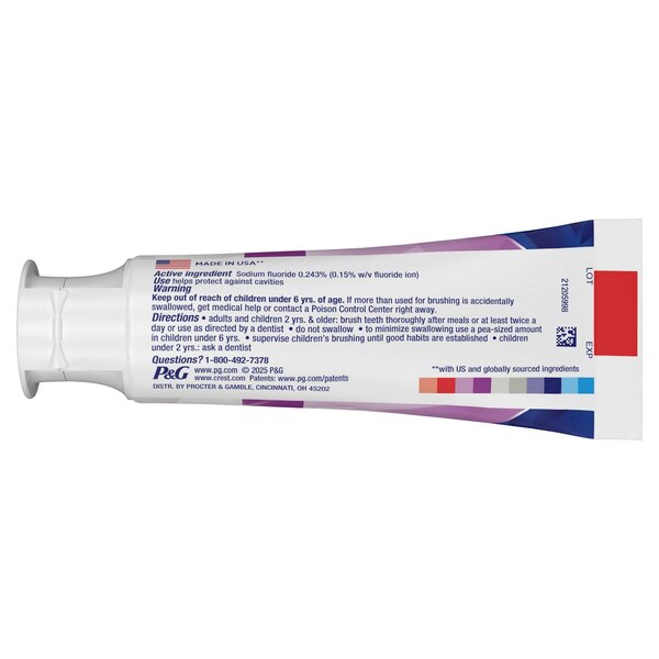 Crest 3D White Fluoride Anticavity Whitening Toothpaste, Radiant Mint, 2.4 OZ