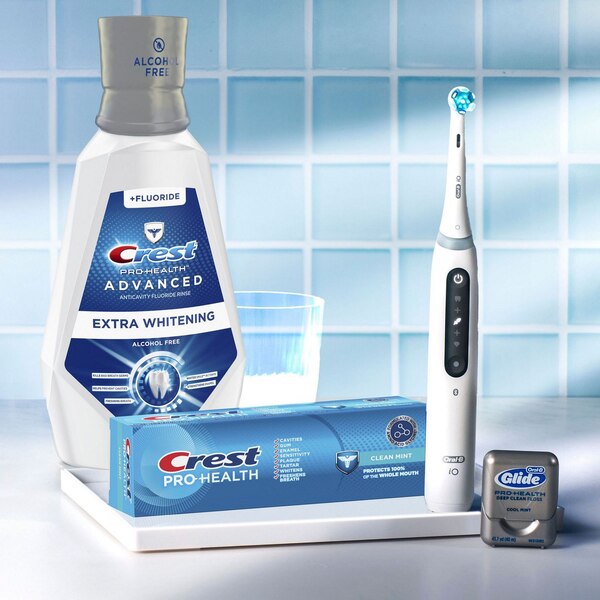 Crest Pro-Health Advanced Extra Whitening Anticavity Fluoride Rinse, Alcohol-Free, 32 OZ