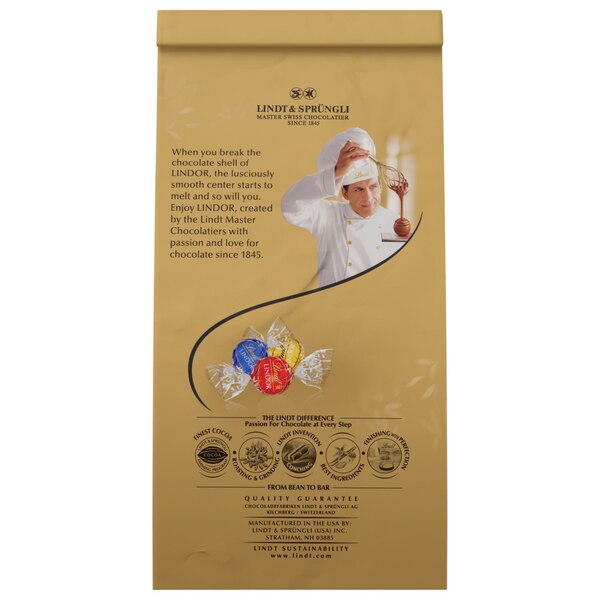 Lindt, Lindor Assorted Chocolate Candy Truffles, Chocolate with Smooth, Melting Truffle Center, 5.1 oz