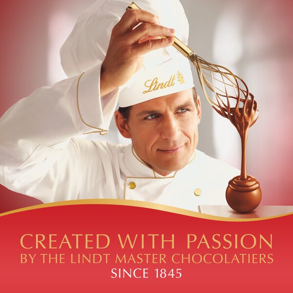 Lindt Lindor Milk Chocolate Truffle Bar, Chocolate Candy Bar with Smooth Center, 1.3 oz