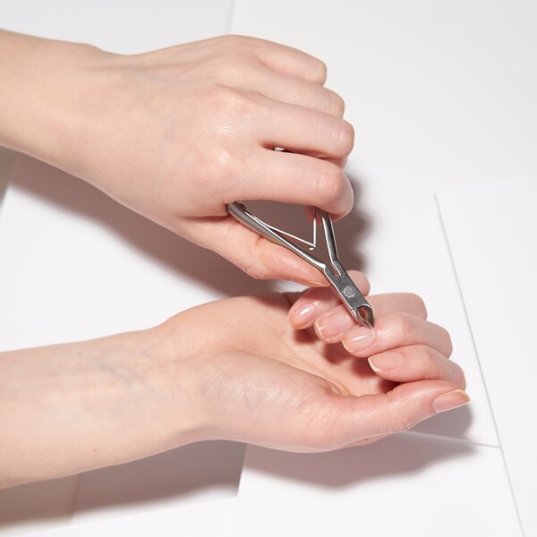 Tweezerman Rockhard Cuticle Nipper