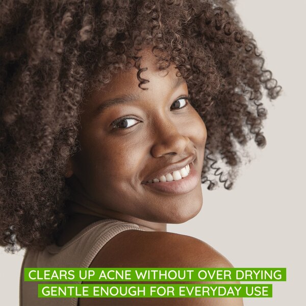 Aveeno Clear Complexion Foaming Facial Cleanser, Oil-Free, 6 OZ