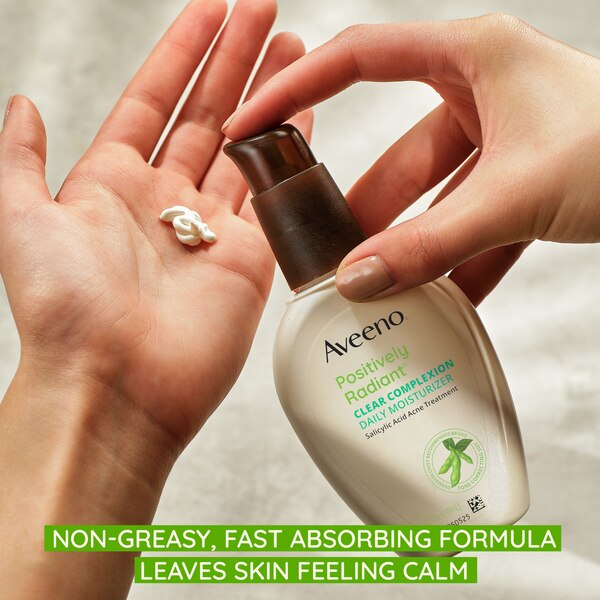 Aveeno Clear Complexion Acne-Fighting Moisturizer with Soy, 4 OZ