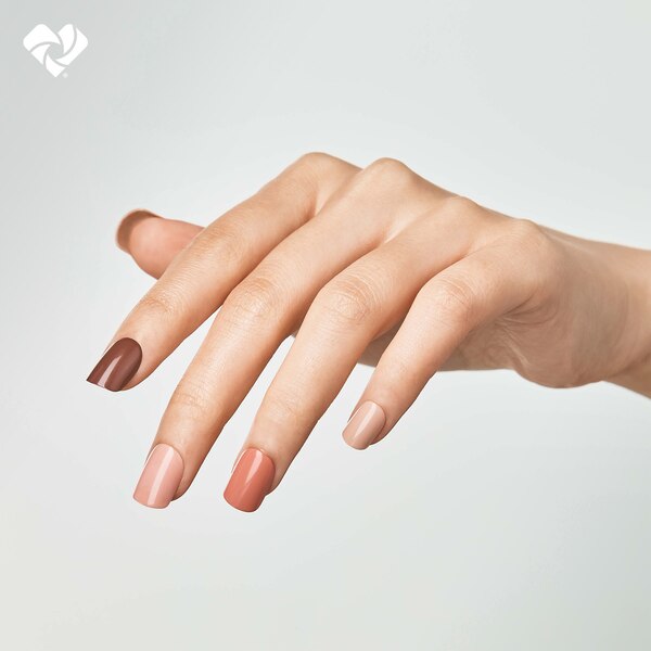 KISS imPRESS Press-On Manicure