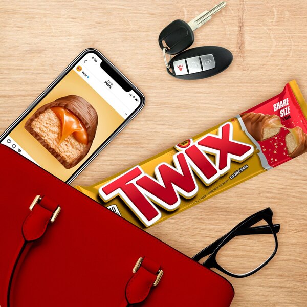Twix Caramel Chocolate Cookie Candy Bar, Share Size, 3.02 oz