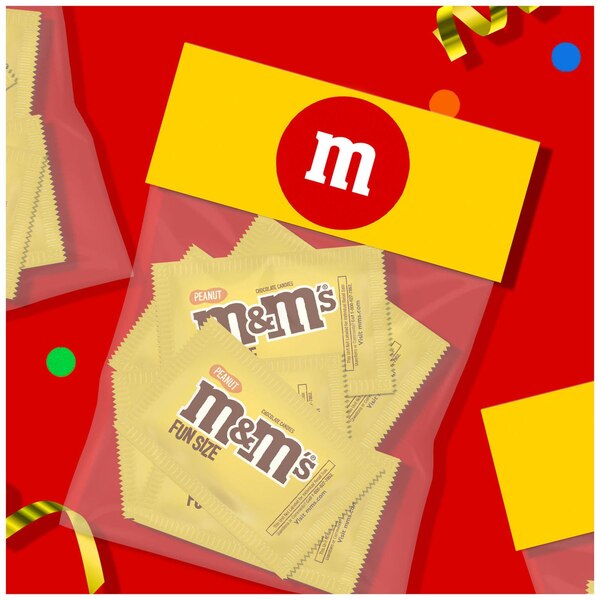 M&M'S Peanut Milk Chocolate Fun Size Candy Bag, 10.57oz