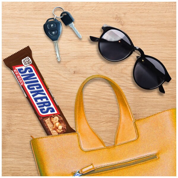 Snickers, Full Size Chocolate Candy Bar, 1.86 oz Bar