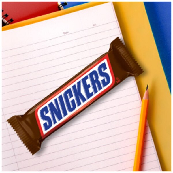 Snickers, Full Size Chocolate Candy Bar, 1.86 oz Bar