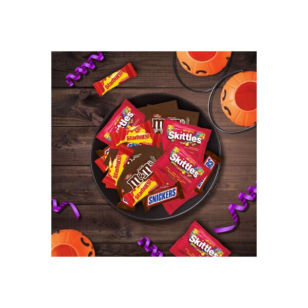 M&M'S, Snickers, Starburst & Skittles Assorted Candy Variety Pack, 27.18 oz, 55 Pieces Bulk Bag