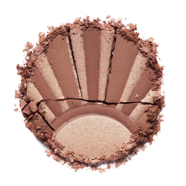 essence Kissed By The Light Illuminating Powder