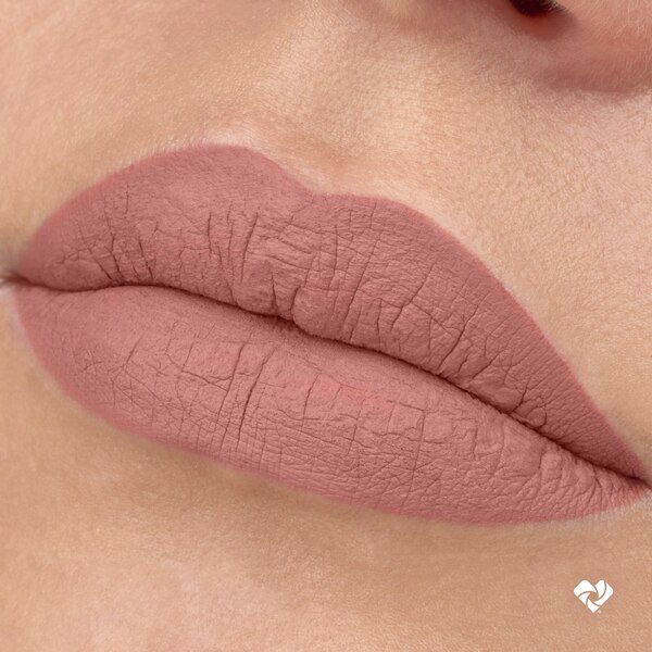 essence 8H Matte Liquid Lipstick