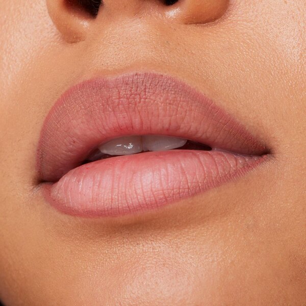 essence 8H Matte Comfort Lipliner