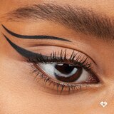 essence Stay & Play Gel Eyeliner, thumbnail image 5 of 8