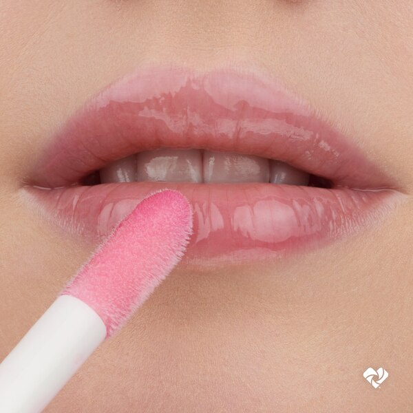 essence Hydra Kiss Lip Oil