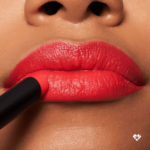 essence The Slim Stick