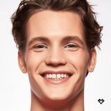 essence Meta Glow Multi Reflective Lipgloss, thumbnail image