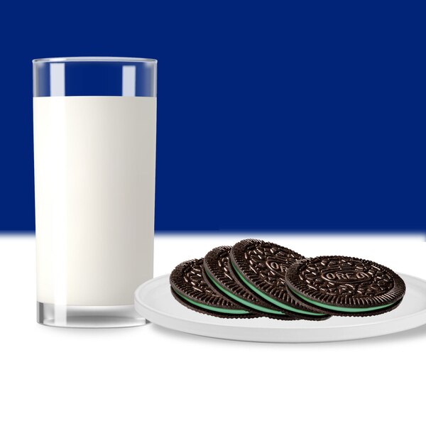 OREO Thins Mint Creme Chocolate Sandwich Cookies, 9.21 oz