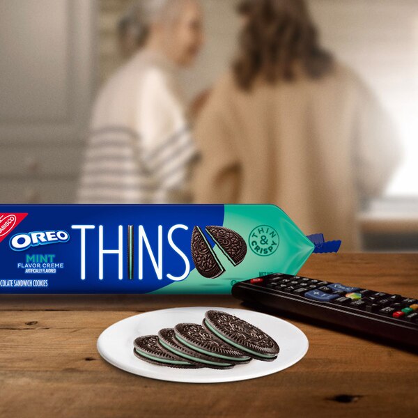 OREO Thins Mint Creme Chocolate Sandwich Cookies, 9.21 oz