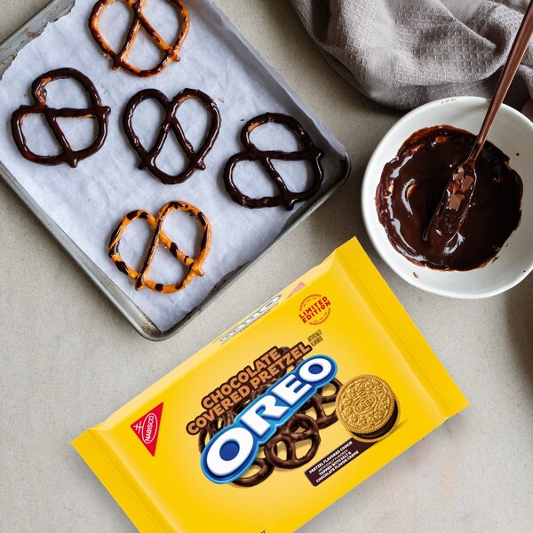 OREO, Chocolate Covered Pretzel Sandwich Cookies, Limited Edition, 10.68 oz