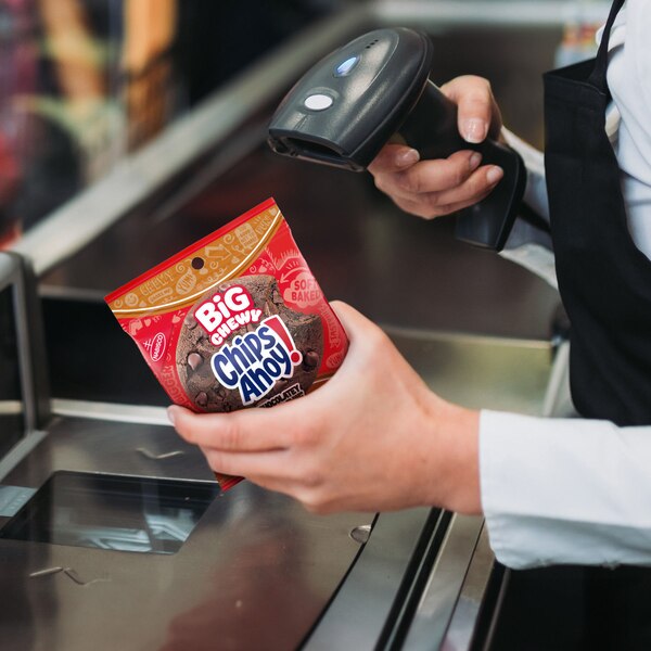 CHIPS AHOY! Big Chewy Chocolate Chip Cookies, Chocolatey Brownie, 2.5 oz (1 Cookie Per Pack)