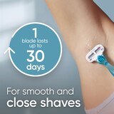 Gillette Venus Smooth 3-Blade Razor + 1 Razor Blade Refill, thumbnail image 3 of 8