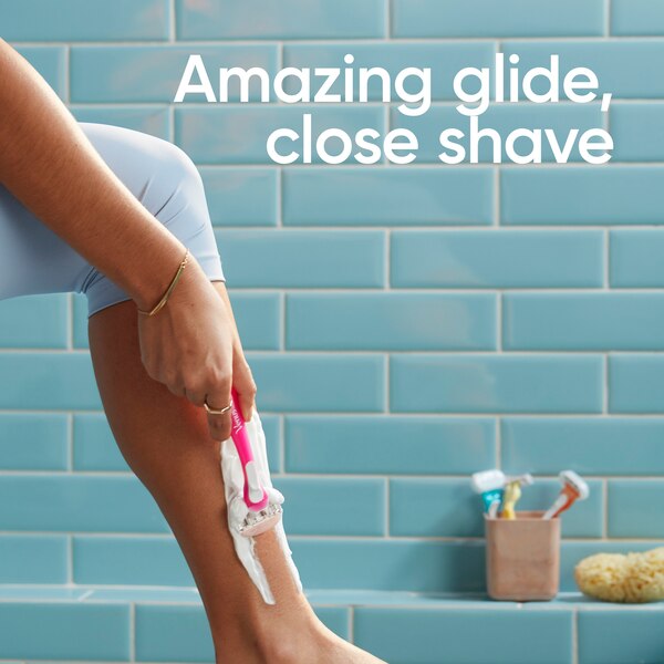 Gillette Venus Comfort Glide White Tea 3-Blade Disposable Razors, 2 CT