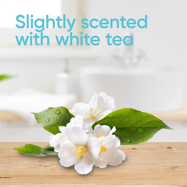 Gillette Venus Comfort Glide White Tea 3-Blade Disposable Razors, 2 CT