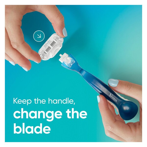 Gillette Venus Smooth 3-Blade Razor + 6 Razor Blade Refills